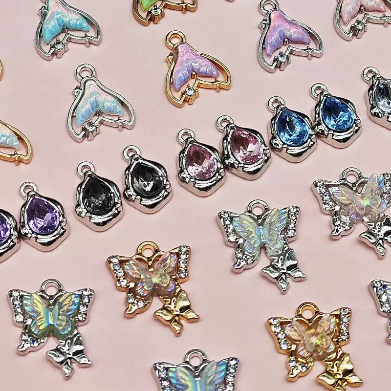 DIY Glass Beads with Accessories - Open in Live